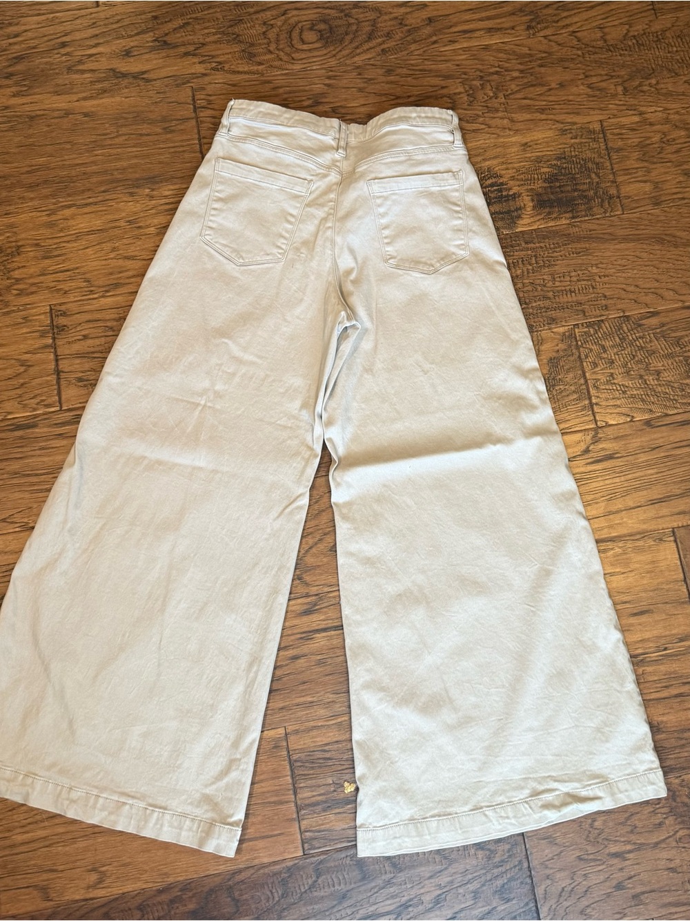 Kut from the Kloth Blake Super Wide-Leg Khaki Pants - Picture 2 of 4